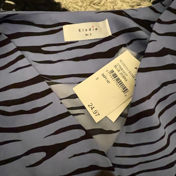 Zebra Print Top 🦓 - Picture 2 of 2